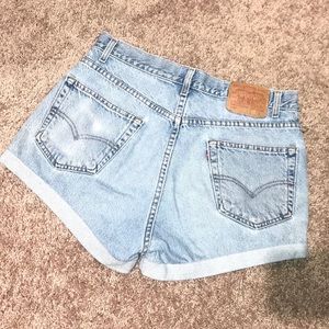White Washed - Levi Denim Cuffed Shorts- Sz 30